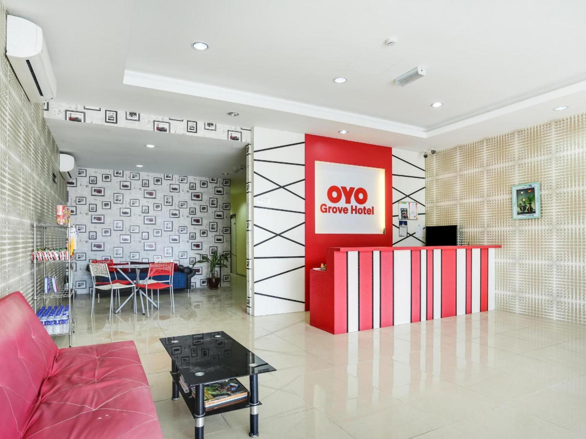 Oyo 89583 Grove Hotel Каджанг Екстериор снимка