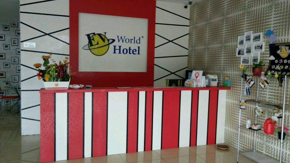 Oyo 89583 Grove Hotel Каджанг Екстериор снимка
